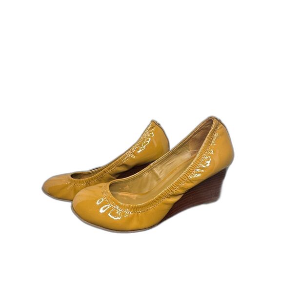 Tory Burch Eddie Ballet Wedges – Size 7M – Patent Leather Gold Medallion - Picture 1 of 14